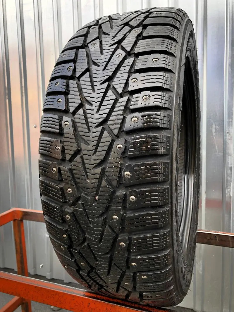Б/у шина 205/55 R16 Nokian Hakkapeliitta 7