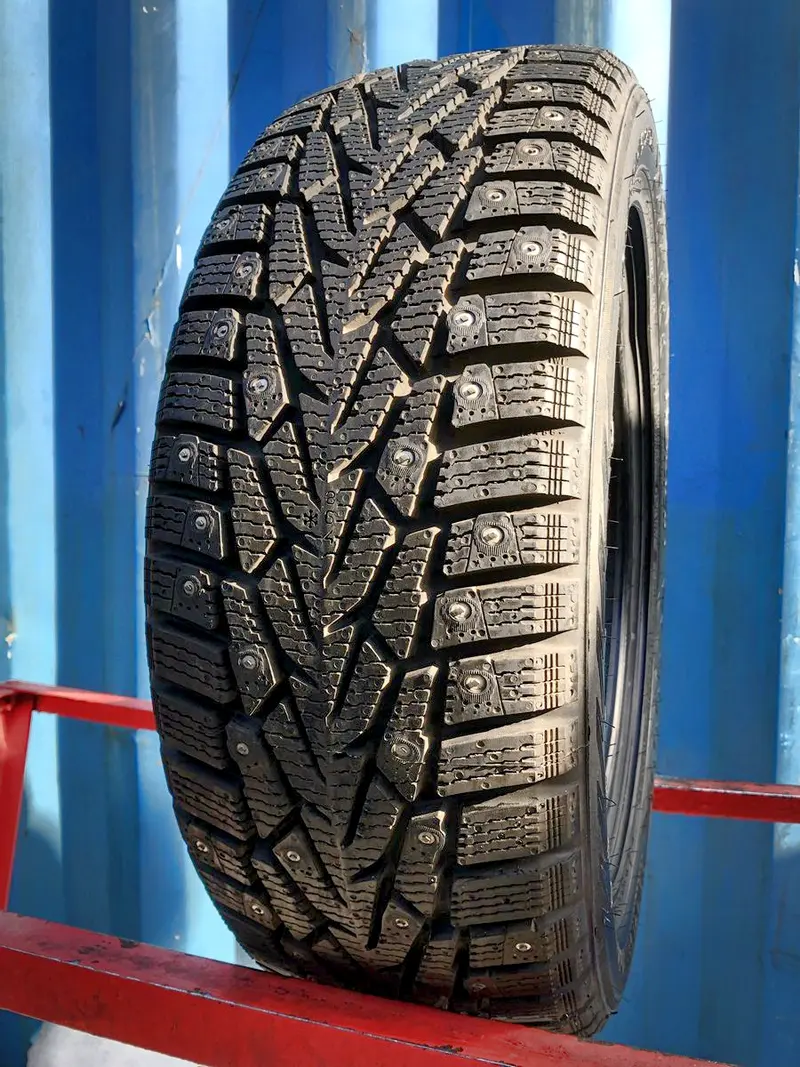 Б/у шина 205/55 R16 Nokian Hakkapeliitta 7