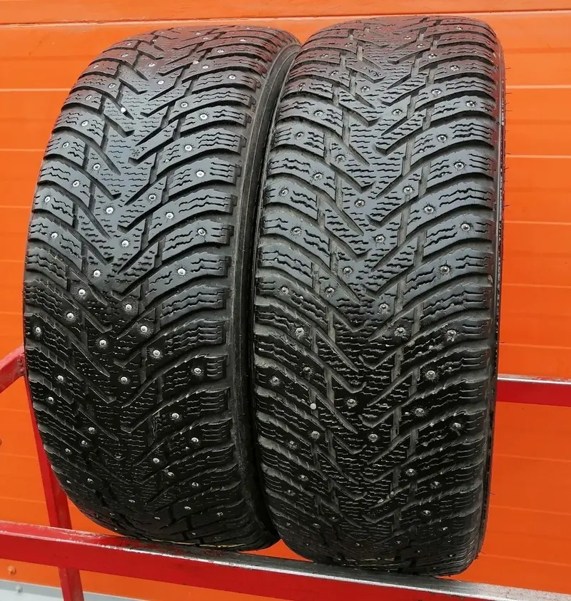 Пара б/у шин 205/55 R16 Nokian Hakkapeliitta 8