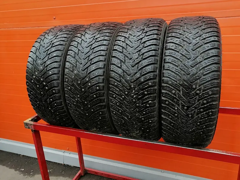 Комплект б/у шин 205/55 R16 Nokian Hakkapeliitta 8