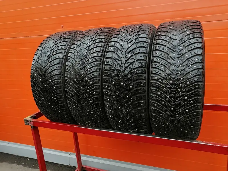 Комплект б/у шин 205/55 R16 Nokian Hakkapeliitta 8