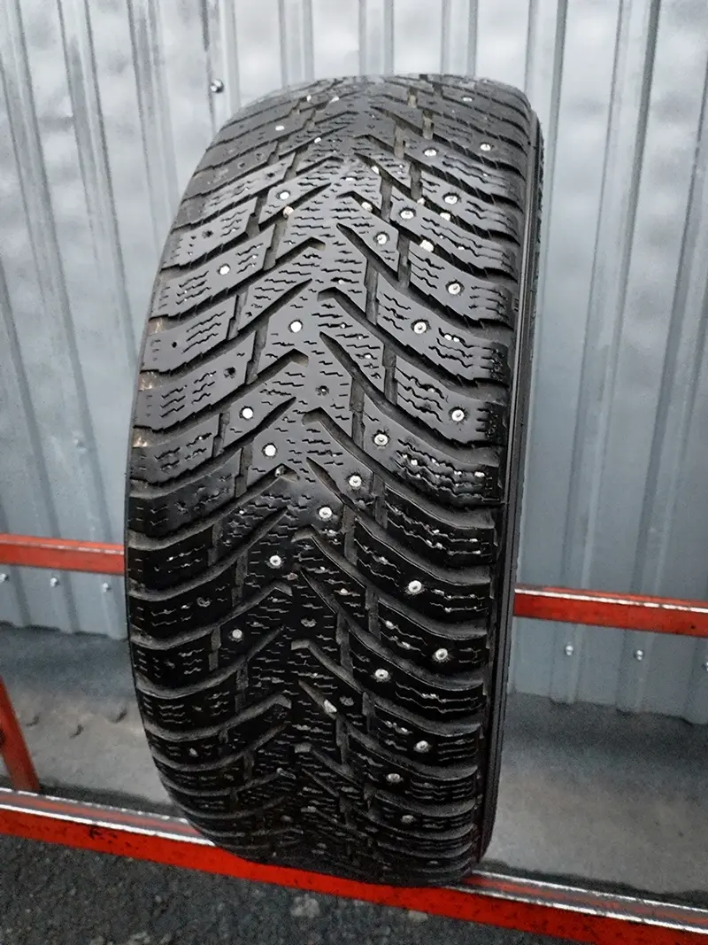 Б/у шина 205/55 R16 Nokian Hakkapeliitta 8