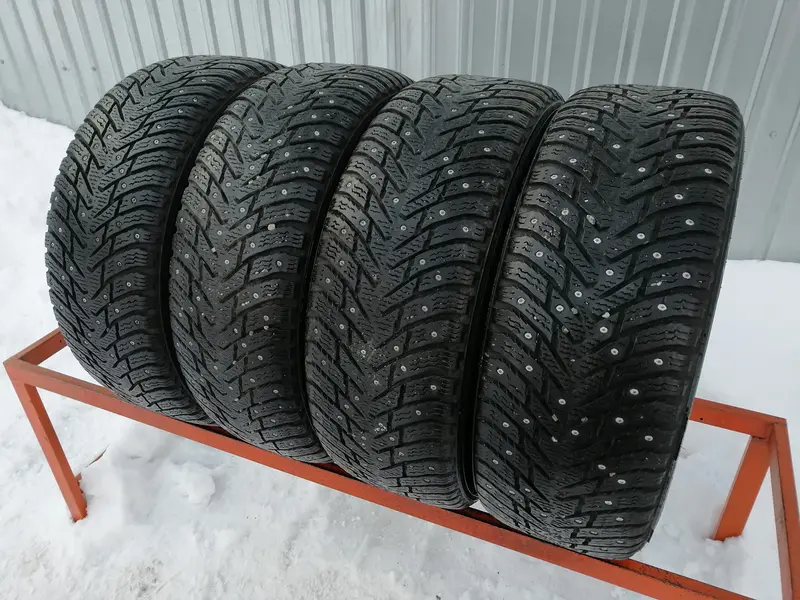 Комплект б/у шин 205/55 R16 Nokian Hakkapeliitta 8