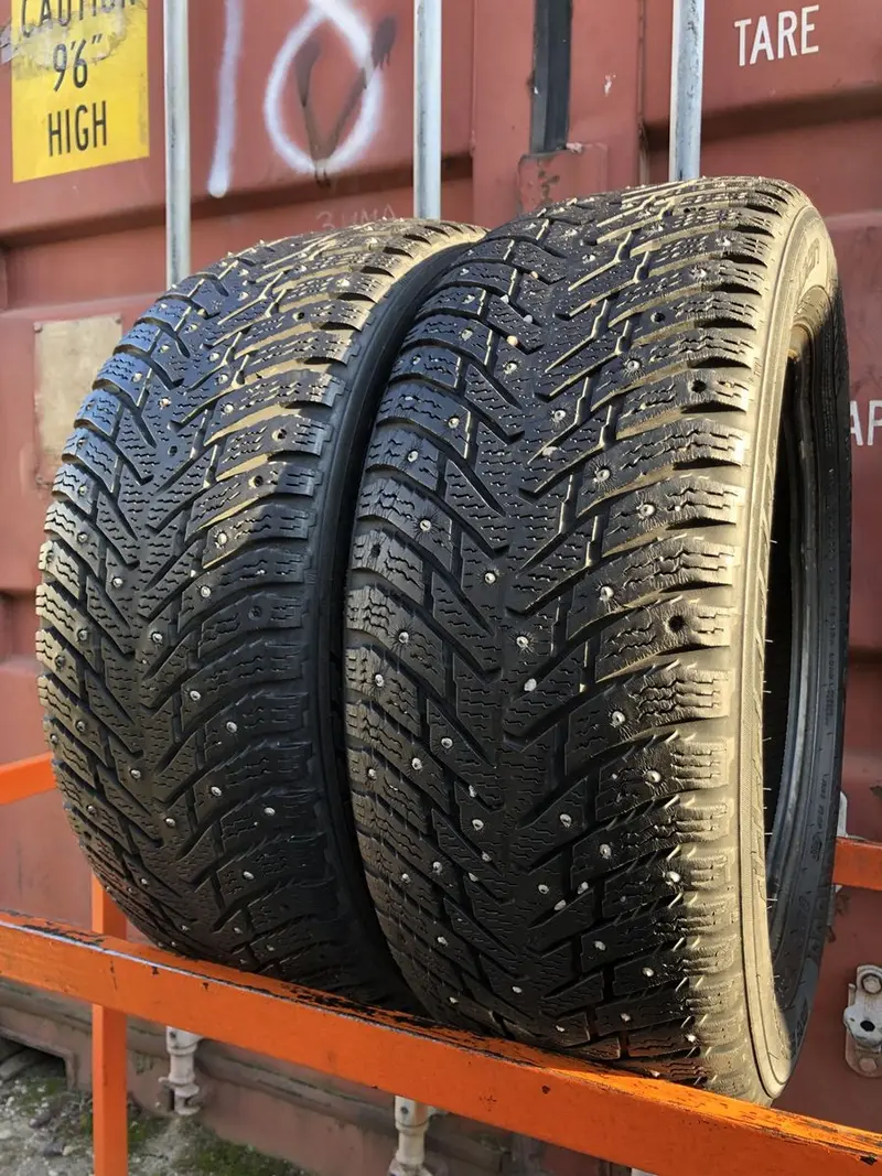 Пара б/у шин 205/55 R16 Nokian Hakkapeliitta 8