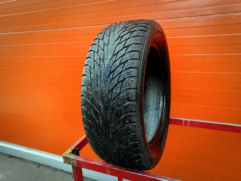 Б/у шина 205/55 R16 Nokian Hakkapeliitta R2