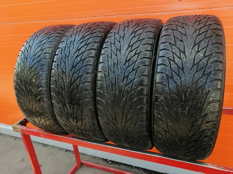 Комплект б/у шин 205/55 R16 Nokian Hakkapeliitta R2