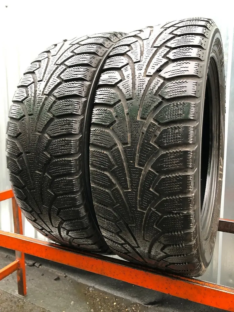 Пара б/у шин 205/55 R16 Nokian Hakkapeliitta RSi