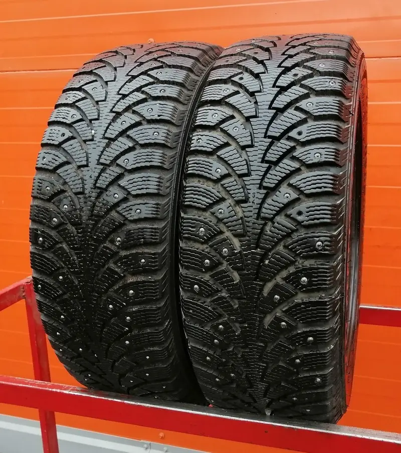 Пара б/у шин 205/55 R16 Nokian Nordman 4