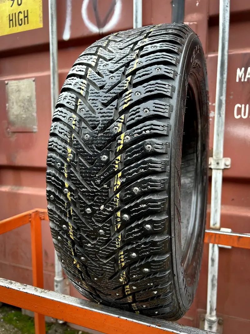 Б/у шина 205/55 R16 Nokian Nordman 8