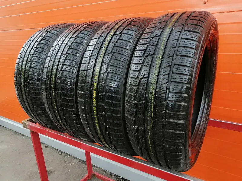 Комплект б/у шин 205/55 R16 Nokian WR A3