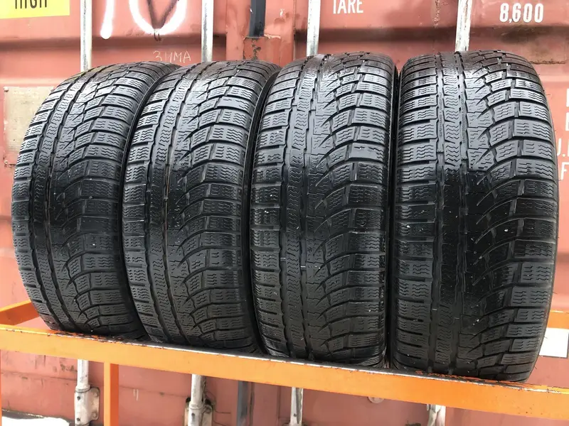 Комплект б/у шин 205/55 R16 Nokian WR A4