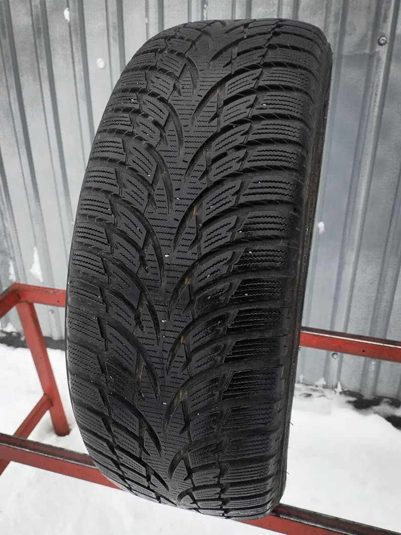 Б/у шина 205/55 R16 Nokian WR D3