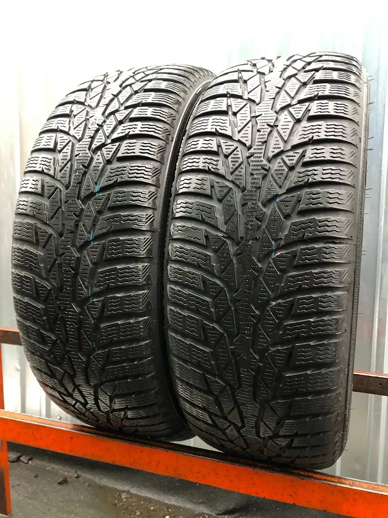 Пара б/у шин 205/55 R16 Nokian WR D4
