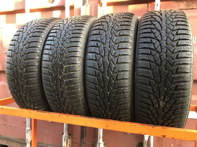 Комплект б/у шин 205/55 R16 Nokian WR D4