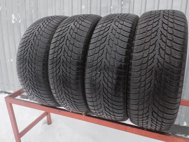Комплект б/у шин 205/55 R16 Nokian WR Snowproof