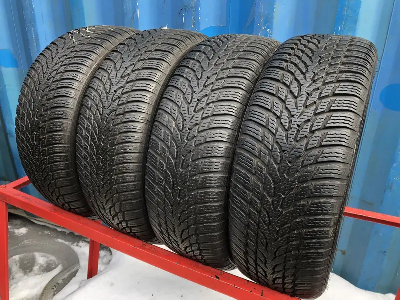 Комплект б/у шин 205/55 R16 Nokian WR Snowproof