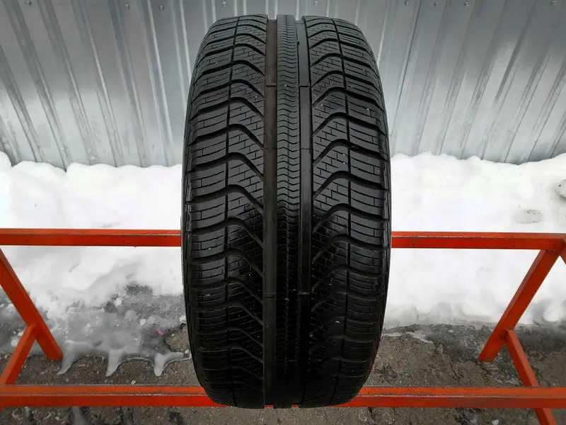 Б/у шина 205/55 R16 Pirelli Cinturato all season