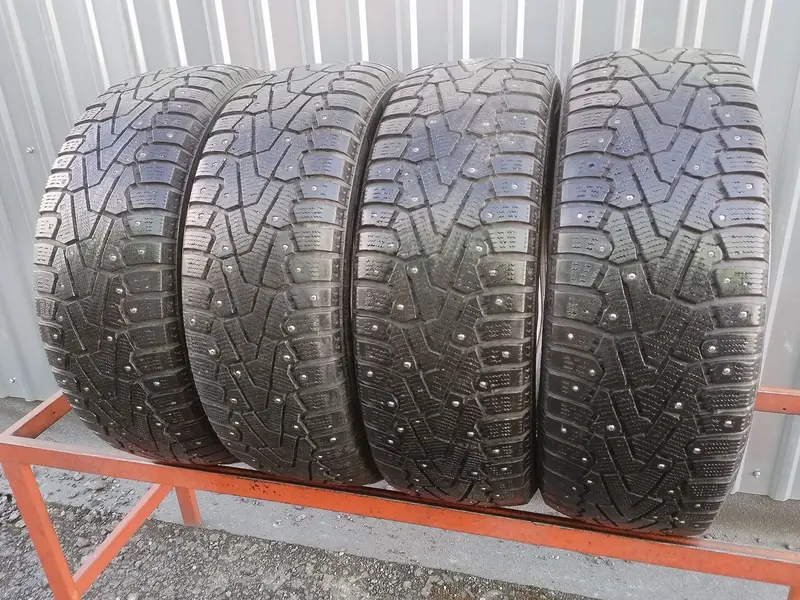 Комплект б/у шин 205/55 R16 Pirelli Ice Zero, фото 1