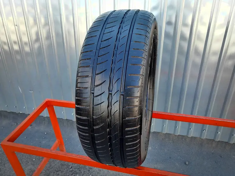 Б/у шина 205/55 R16 Pirelli P 1 Cinturato