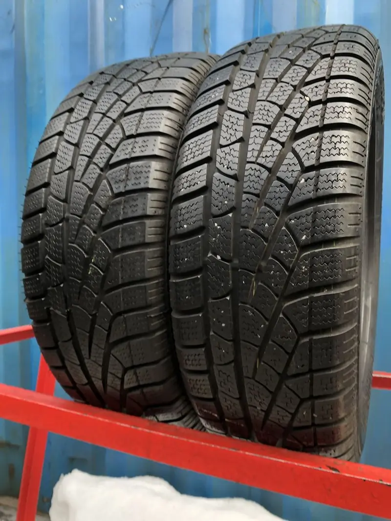 Пара б/у шин 205/55 R16 Pirelli Winter 210 Sottozero