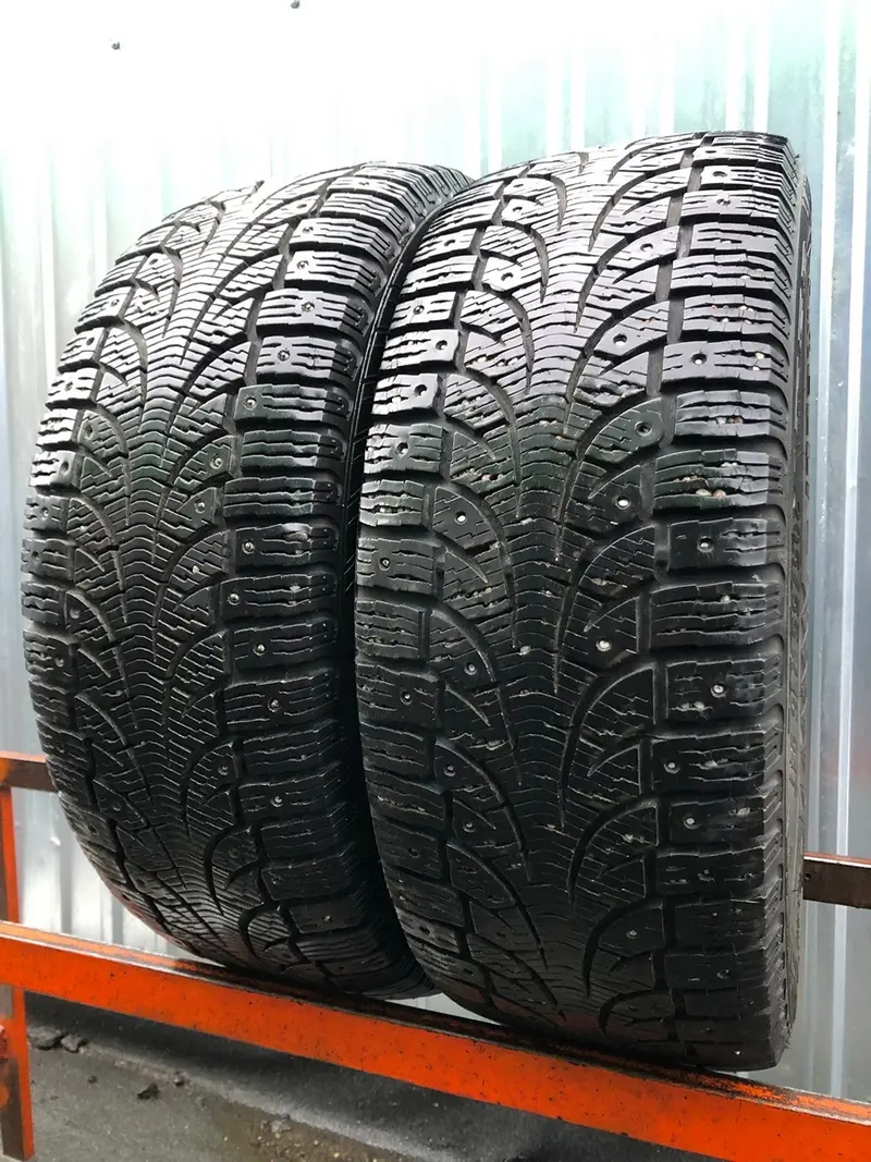 Пара б/у шин 205/55 R16 Pirelli Winter Carving