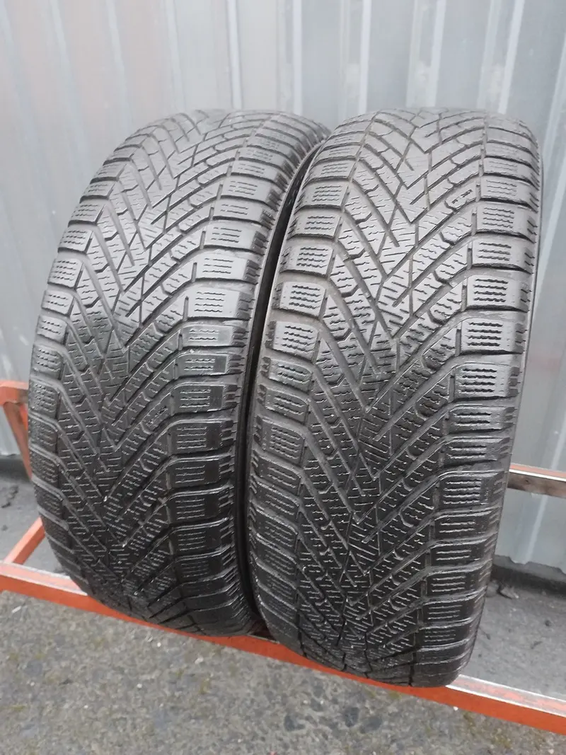 Пара б/у шин 205/55 R16 Pirelli Winter Cinturato 2