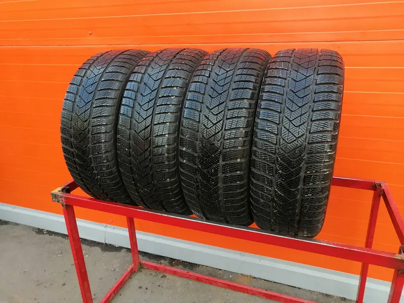 Комплект б/у шин 205/55 R16 Pirelli Winter Sottozero 3