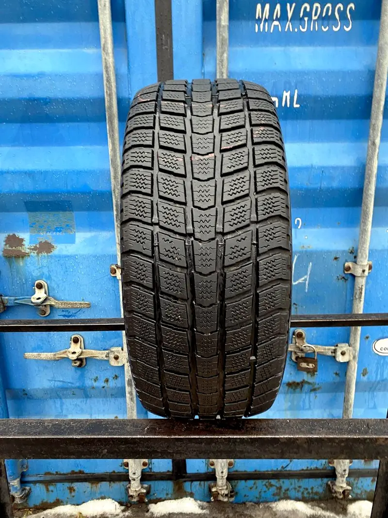 Б/у шина 205/55 R16 Roadstone Eurowin 550