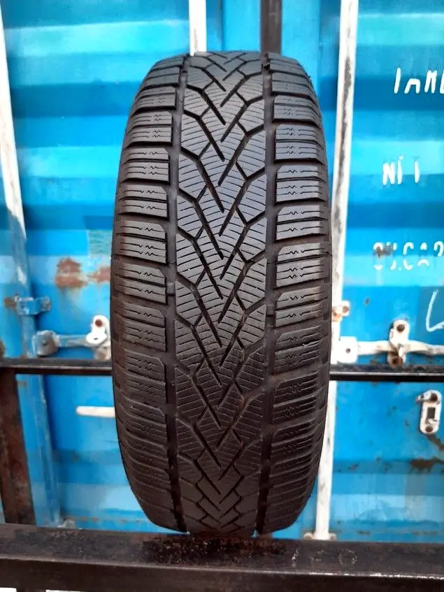 Б/у шина 205/55 R16 Semperit Speed-Grip 2