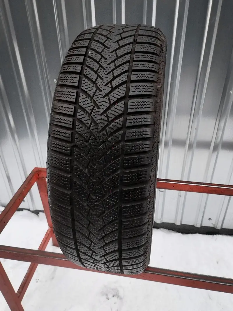 Б/у шина 205/55 R16 Semperit Speed-Grip 3