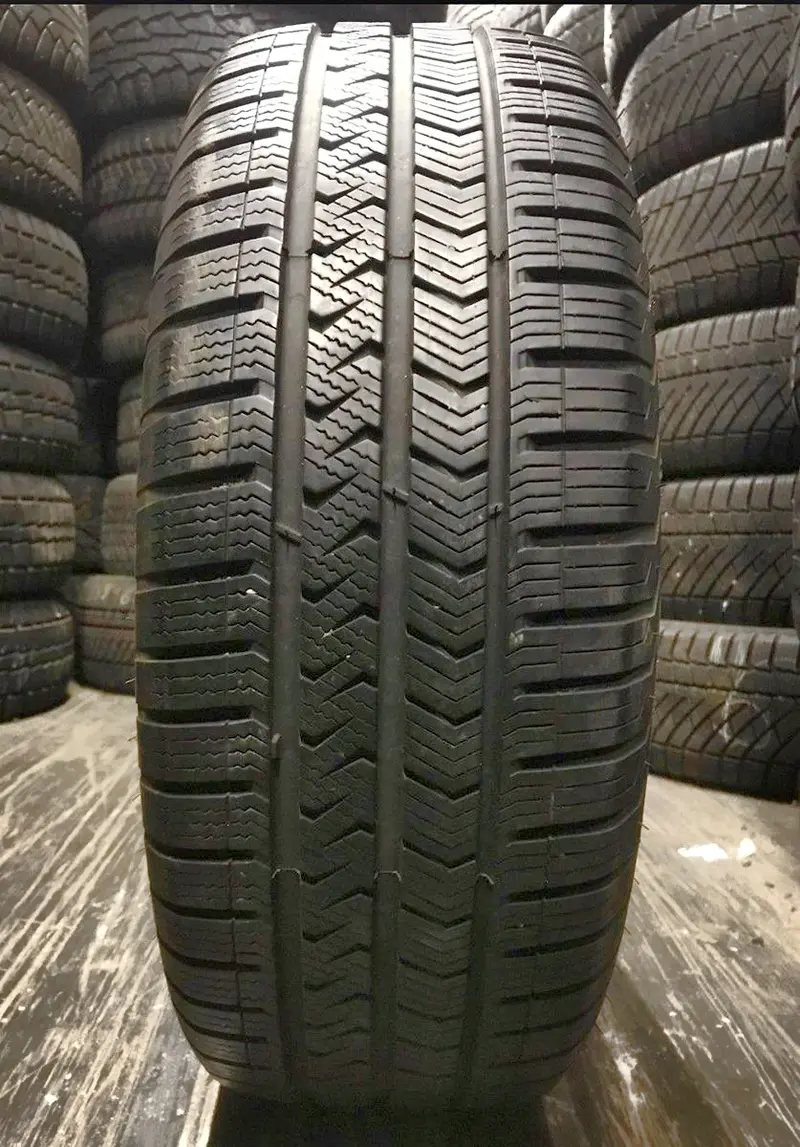 Б/у шина 205/55 R16 Vredestein Quatrac 5, фото 1