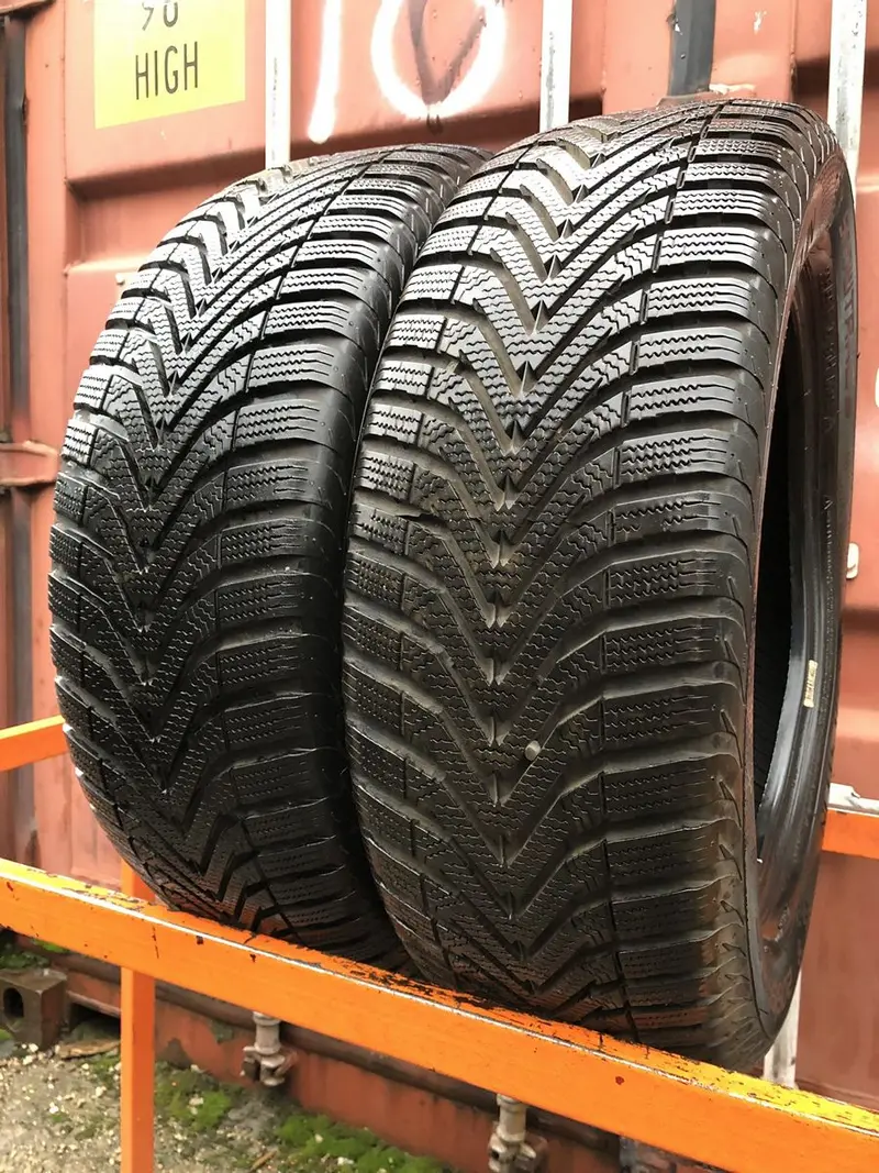 Пара б/у шин 205/55 R16 Vredestein Snowtrac 5