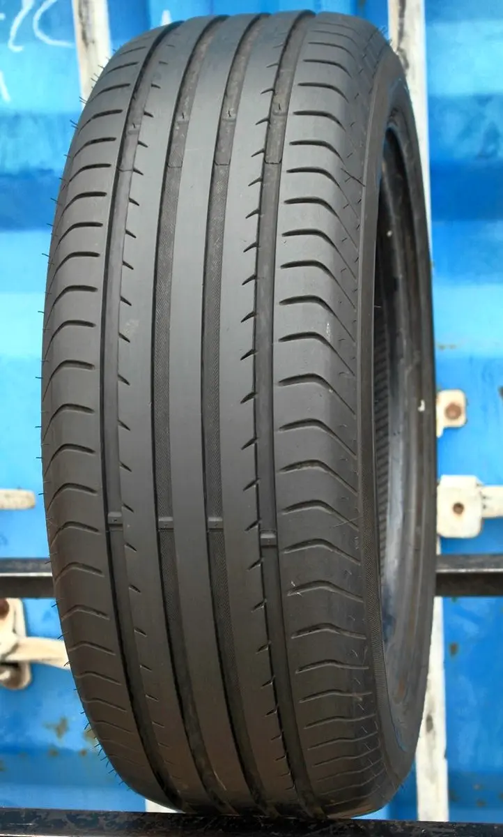 Б/у шина 205/55 R16 Vredestein Ultrac Cento