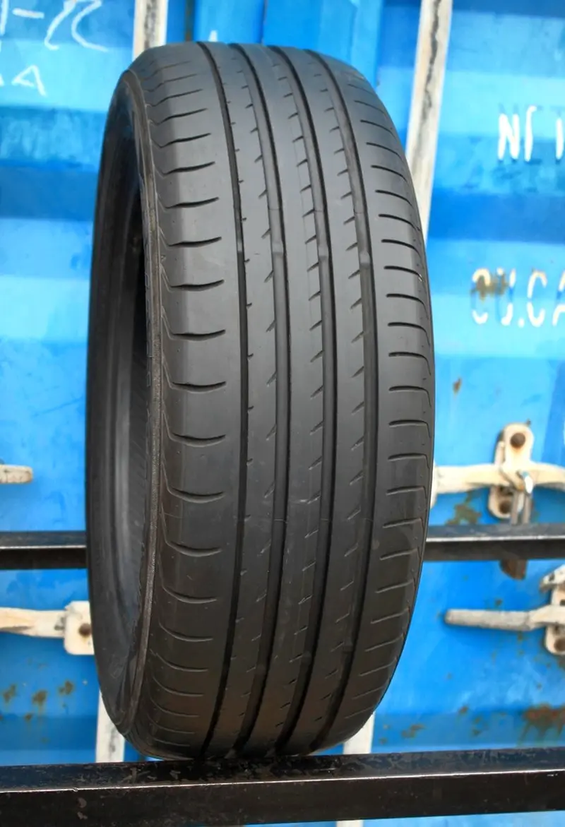 Б/у шина 205/55 R16 Yokohama Advan Sport V105