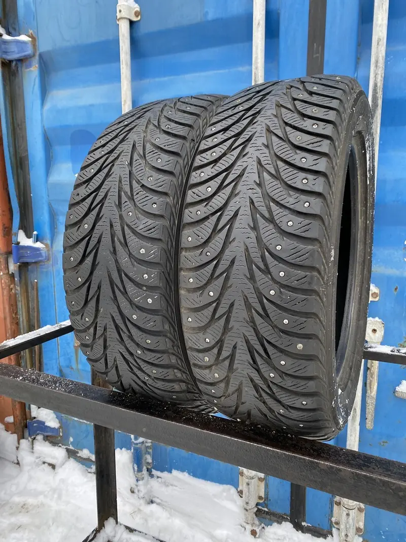 Пара б/у шин 205/55 R16 Yokohama Ice Guard IG35