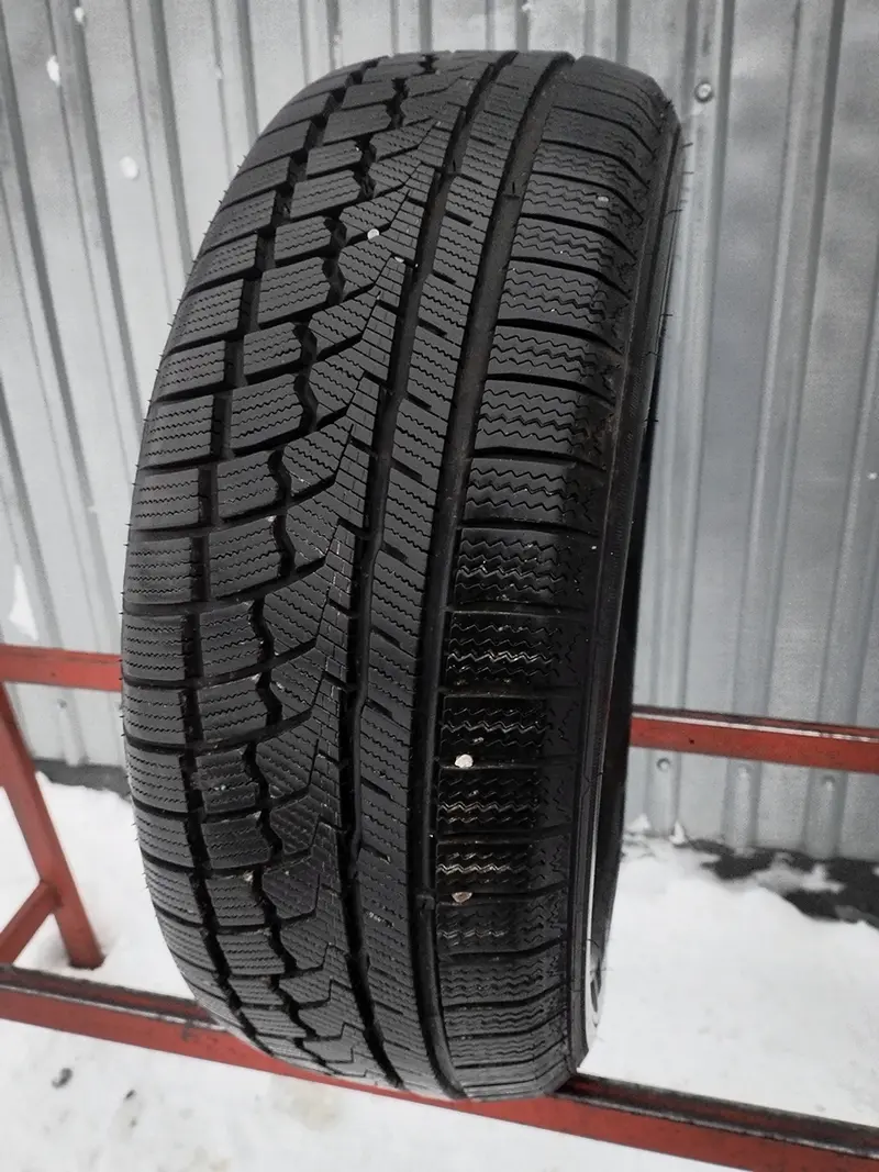 Б/у шина 205/55 R16 Zeetex WH1000