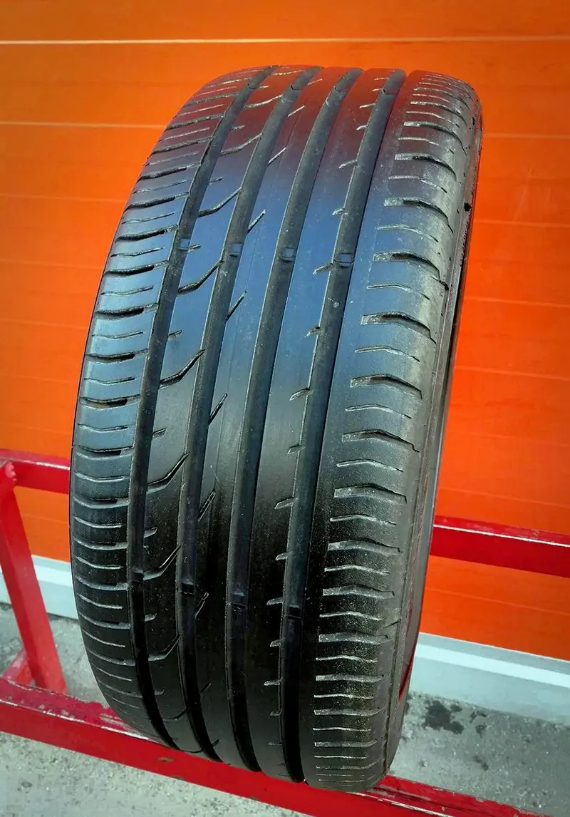 Б/у шина 205/55 R17 Continental ContiPremiumContact 2