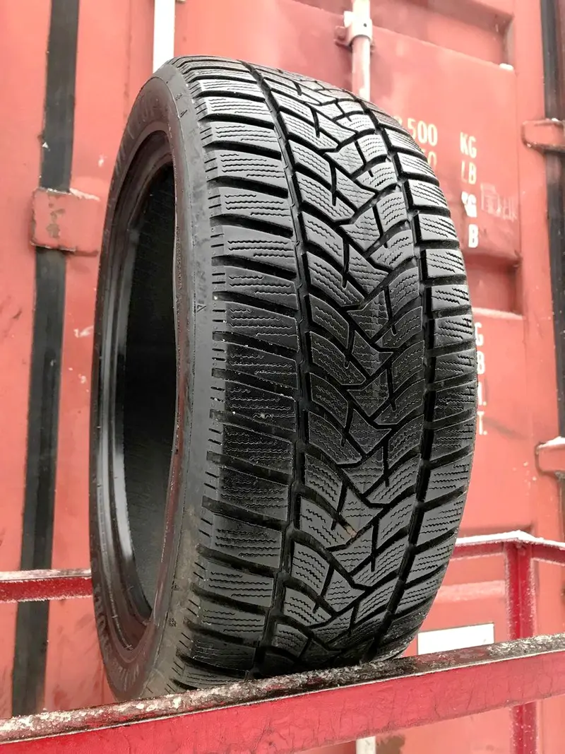 Б/у шина 205/55 R17 Dunlop Winter Sport 5