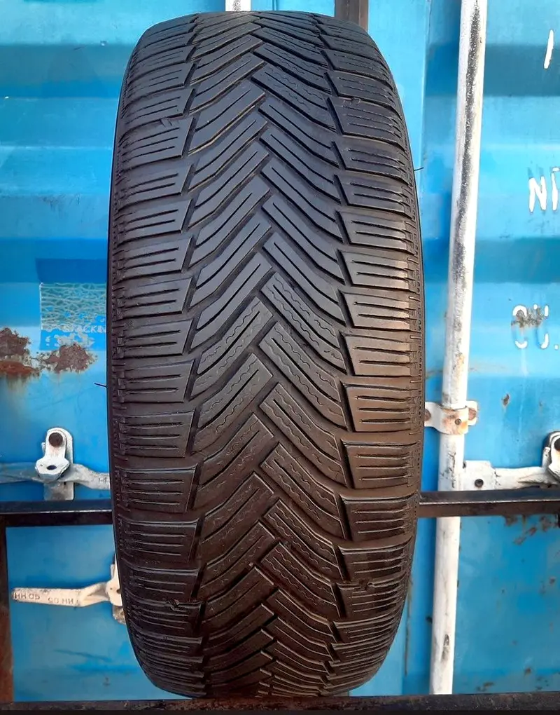 Б/у шина 205/55 R17 Michelin Alpin 6