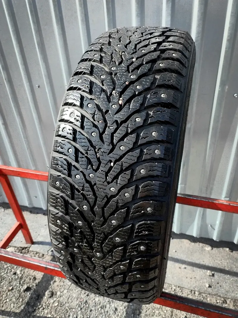 Б/у шина 205/55 R17 Nokian Hakkapeliitta 9