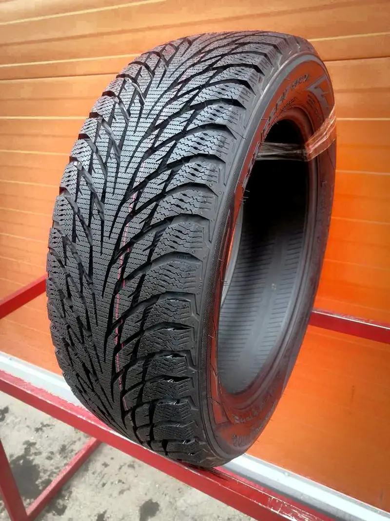 Новая шина 205/55 R17 Nokian Hakkapeliitta R2