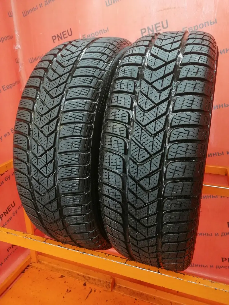 Пара б/у шин 205/55 R17 Pirelli Winter Sottozero 3