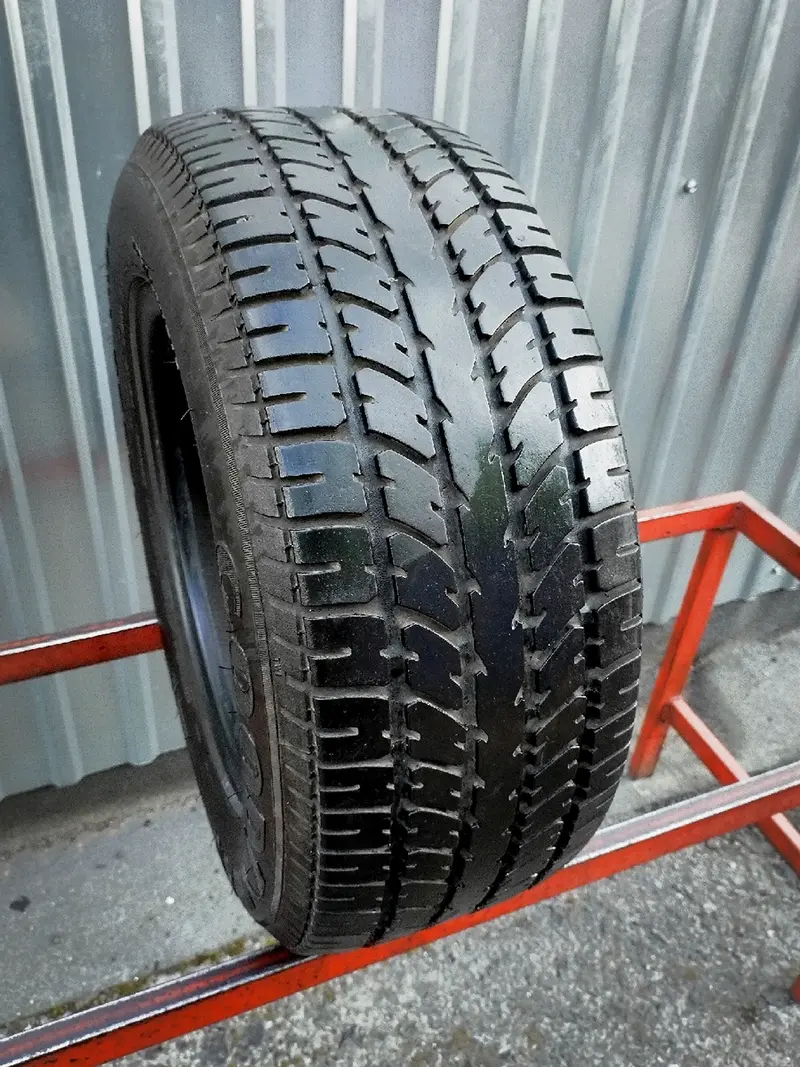 Б/у шина 205/60 R13 Goodyear Eagle VR60