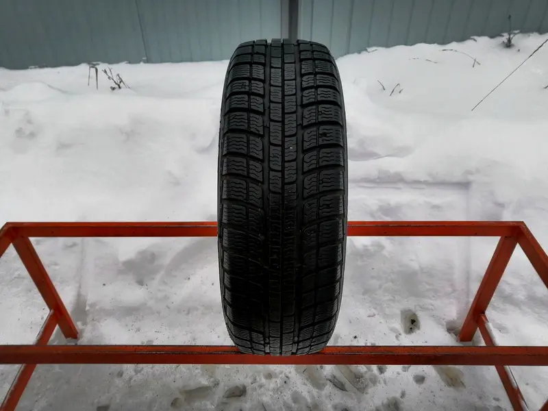 Б/у шина 205/60 R15 Michelin Alpin A2