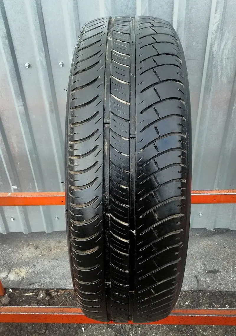 Б/у шина 205/60 R15 Michelin Energy E3A