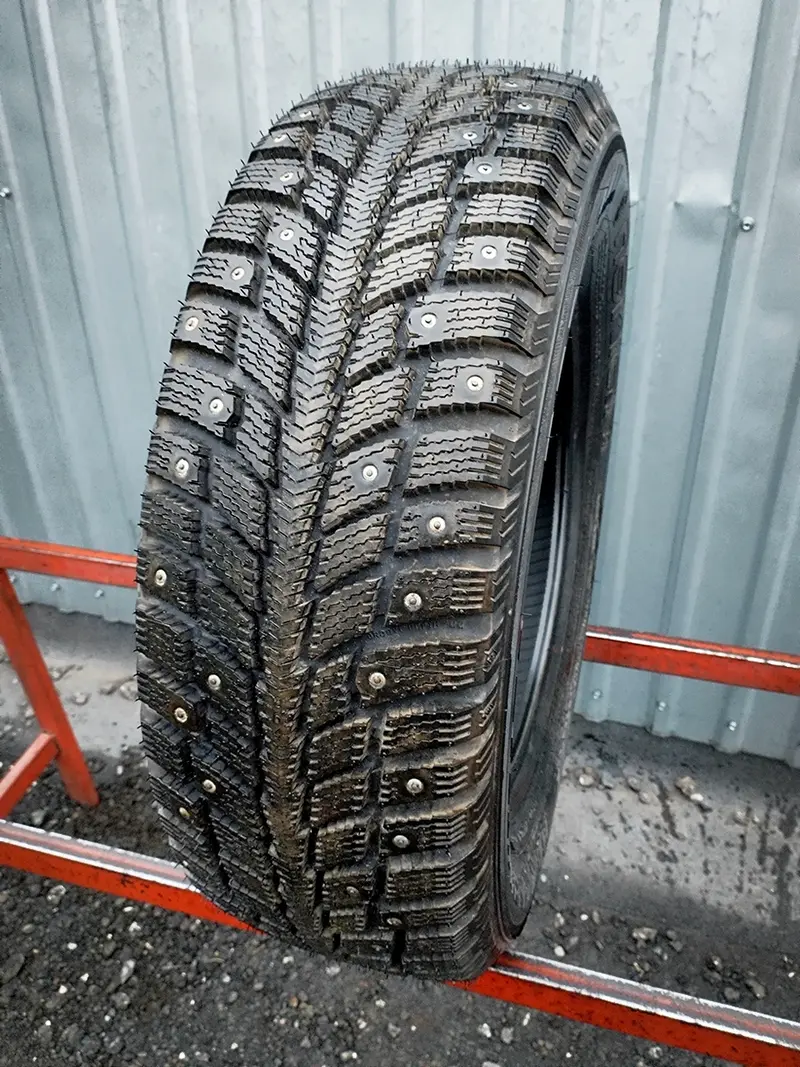 Б/у шина 205/60 R15 Nokian Hakkapeliitta 2
