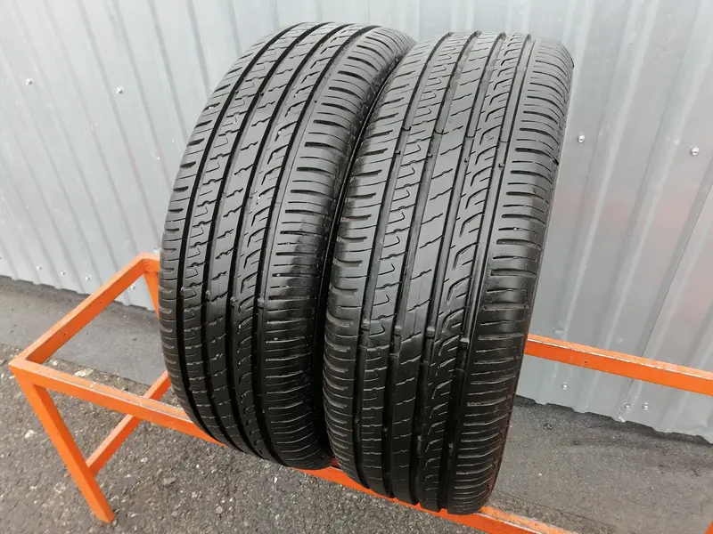 Пара б/у шин 205/60 R16 Barum Bravuris 5HM
