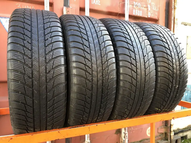 Комплект б/у шин 205/60 R16 Bridgestone Blizzak LM-001