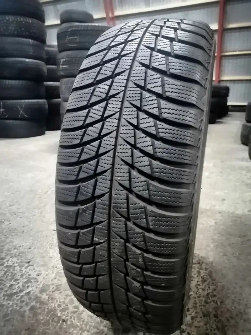 Б/у шина 205/60 R16 Bridgestone Blizzak LM-001