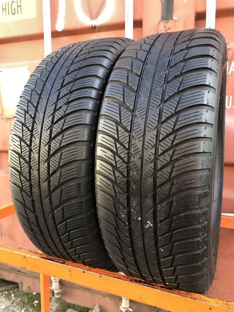 Пара б/у шин 205/60 R16 Bridgestone Blizzak LM-001
